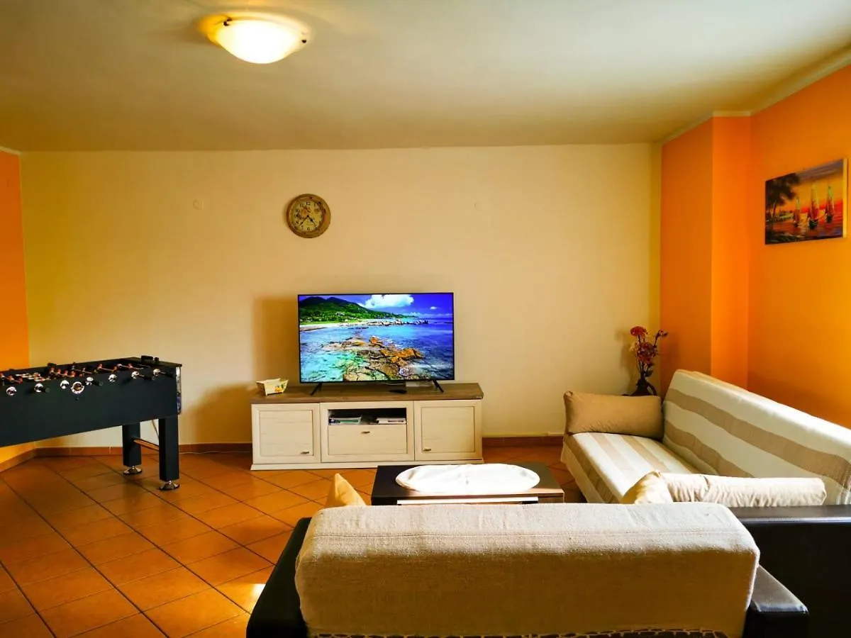 Apartment Gino Rovinjsko Selo 0*,  Croatia