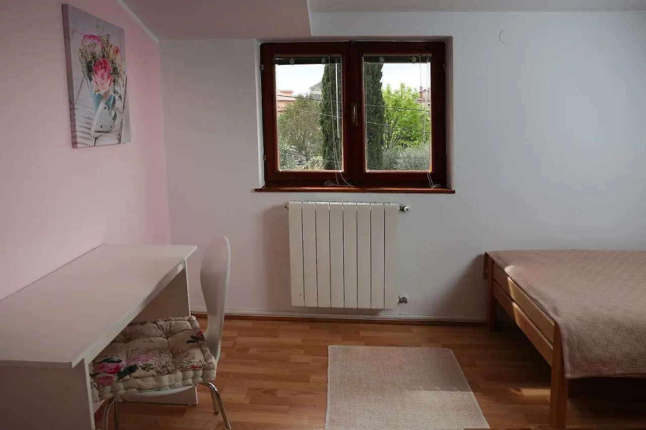 Apartment Gino Rovinjsko Selo Croatia