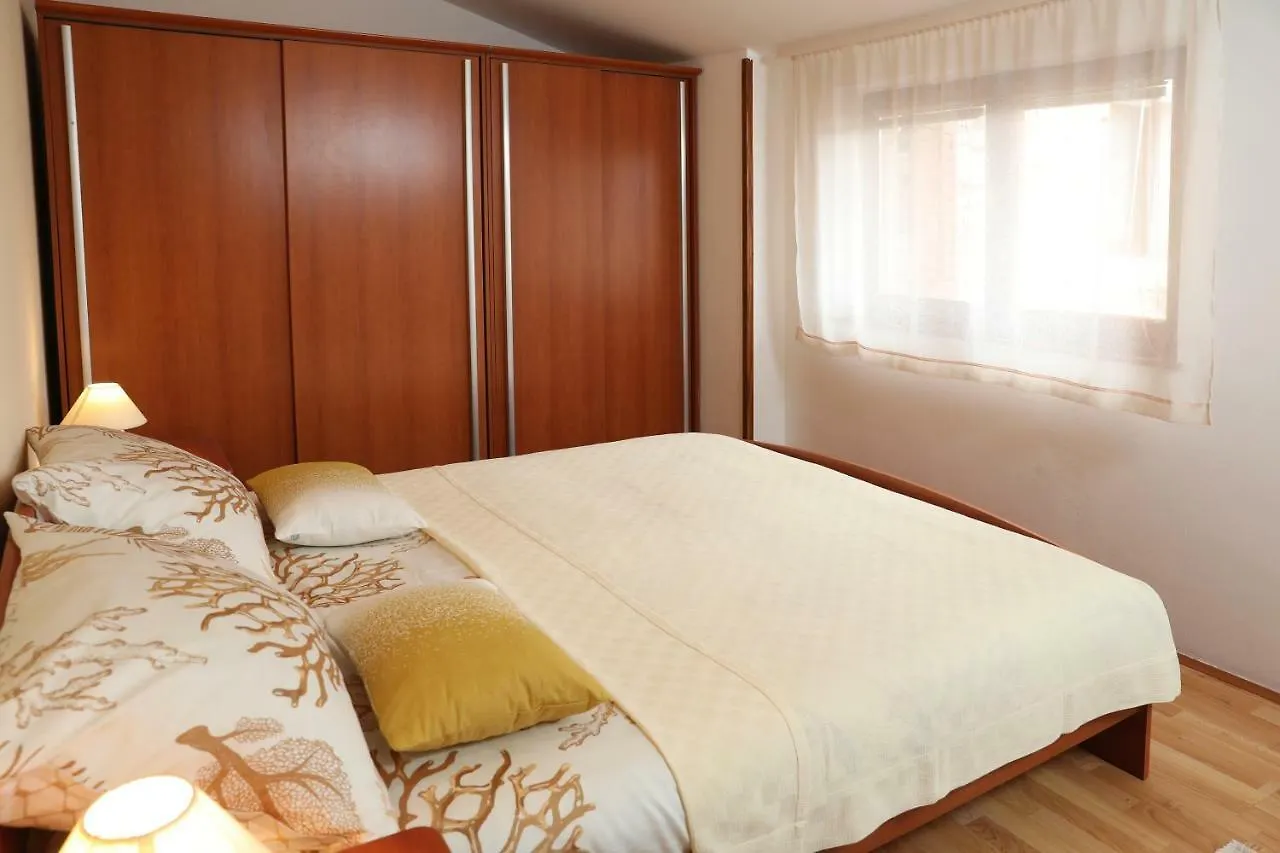 Apartment Gino Rovinjsko Selo 0*,  Croatia